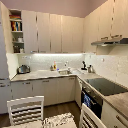 Kings Main Square Апартаменты Попрад