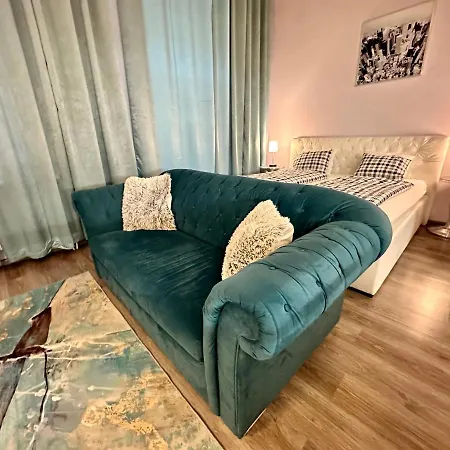 Kings Main Square * Попрад