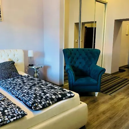 Kings Main Square דירה *